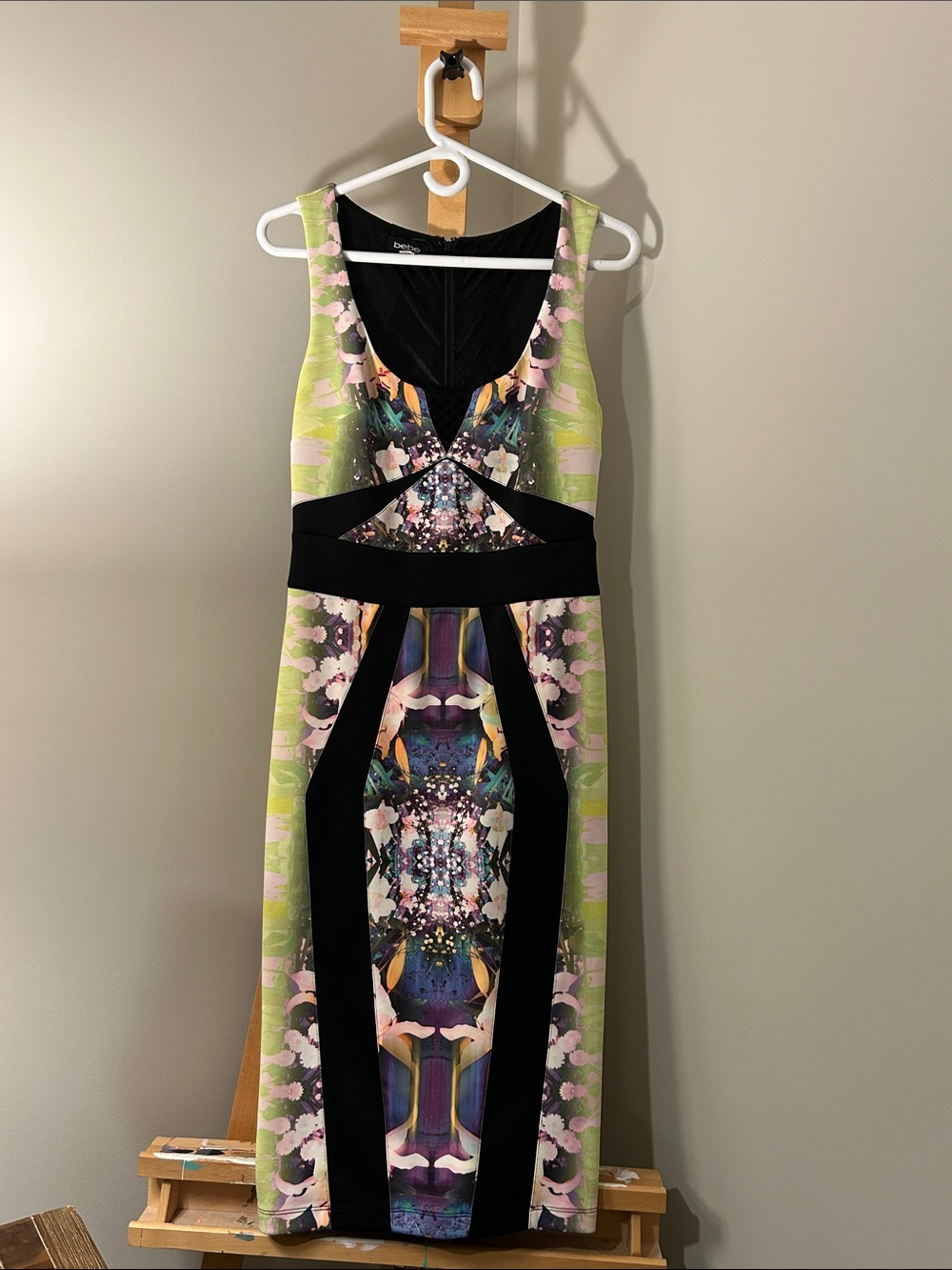 bebe | Black Kaleidoscope Midi Dress | Size M